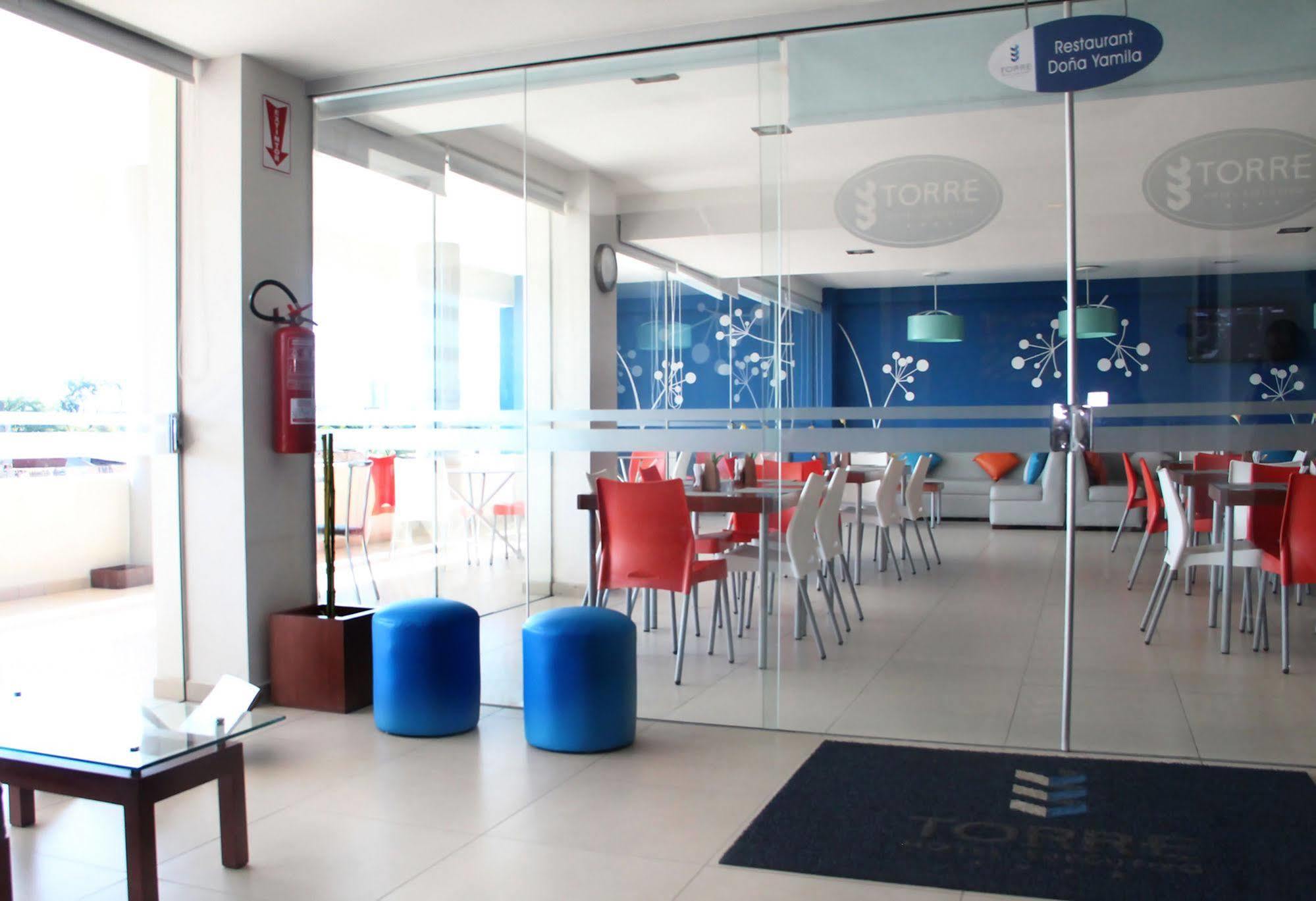 Torre Hotel Ejecutivo ซานตาครูซเดอลาเซียร์รา ภายนอก รูปภาพ