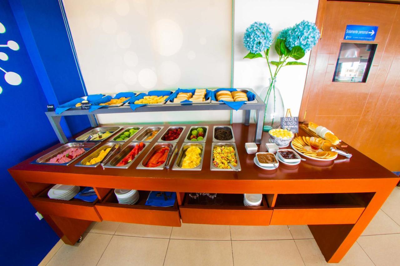 Torre Hotel Ejecutivo ซานตาครูซเดอลาเซียร์รา ภายนอก รูปภาพ